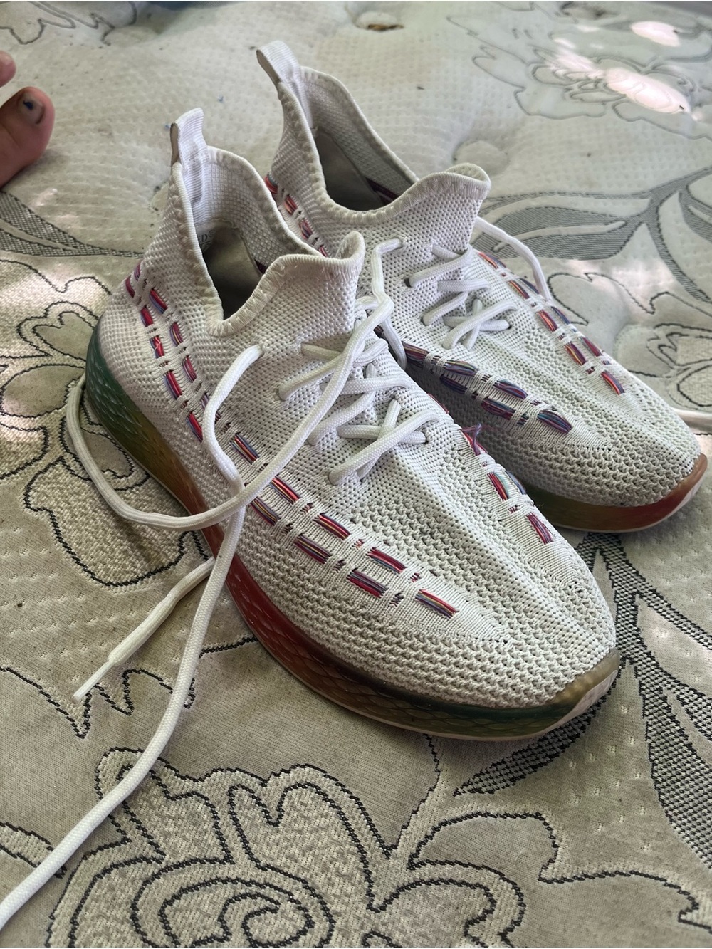 Men's White Knit Athletic Sneakers with Rainbow Accent